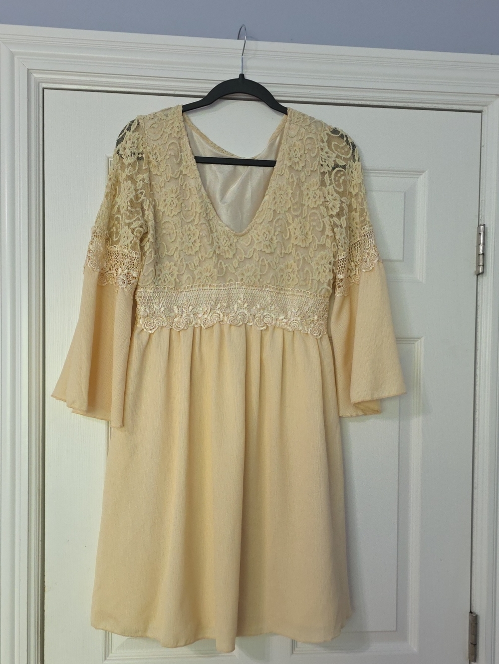 Cream Lace Midi Dress with V-Neck and Flared Sleeves